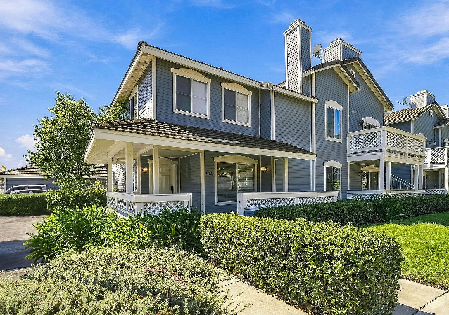 Charming 3 bd Townhome in Historic Poway District — Photo 1