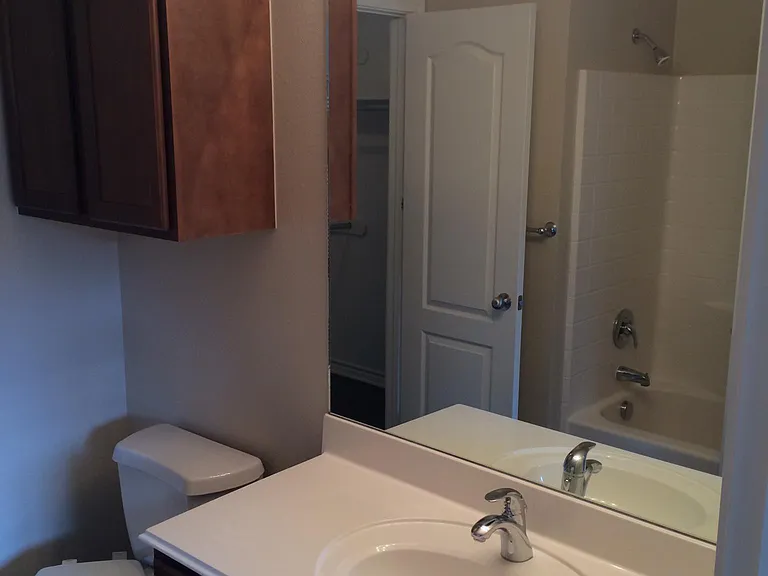 210 Tully Trl — Photo 10