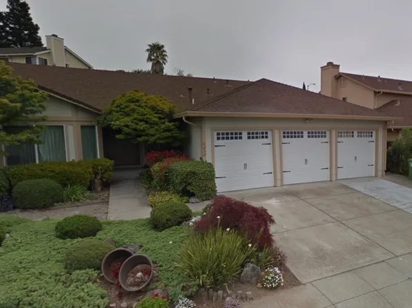 6252 Ridgemont Dr, Oakland, CA 94619