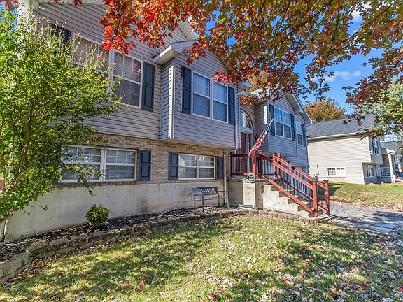 5th image of 182 Bittinger Ct