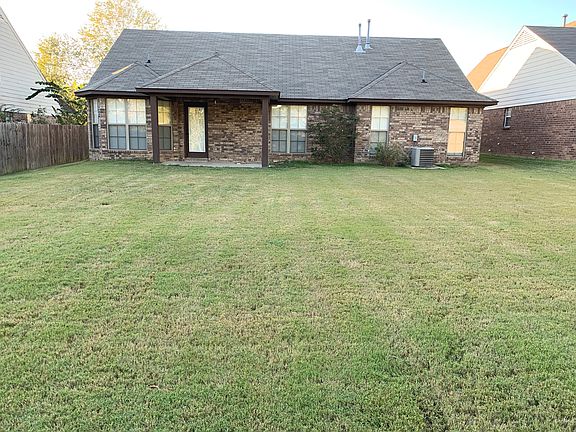 2nd image of 8254 Park Pike Dr