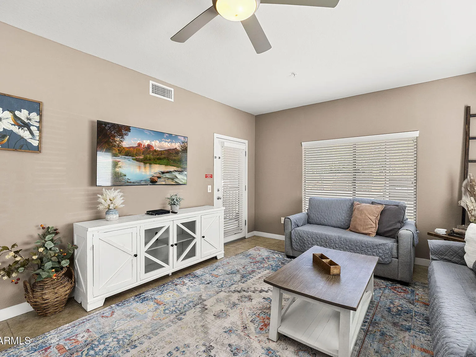 2 bed, 2.0 bath, 1577 sqft, $2,500 — Photo 3