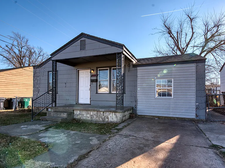 3112 Cashion Pl — Photo 17