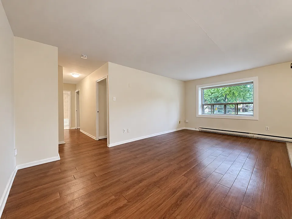 880 Colborne Rd #108