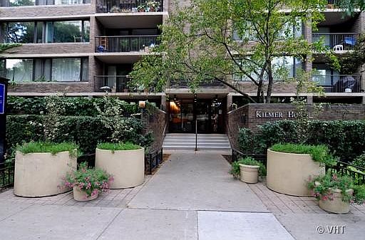1st image of 1555 N Sandburg Ter APT 105