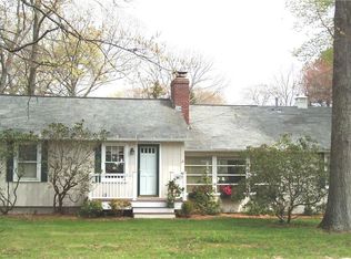 95 Rogers Lake Trl, Old Lyme, CT 06371