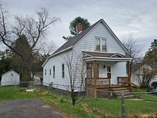 108 N Tamarack St, Gwinn, MI 49841
