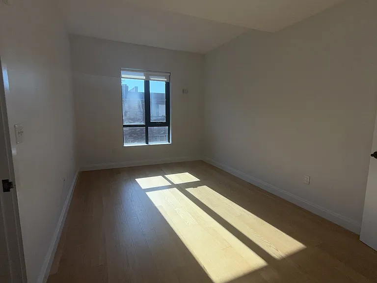 82-83 Gardner St #U306 — Photo 6