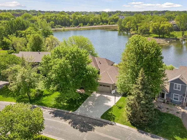 644 McFaddens Trl, Eagan, MN 55123