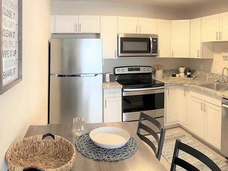 Westside Commons - Beautiful One and Two Bedroom Available NOW! - ONE MONTH FREE!! — Photo 18