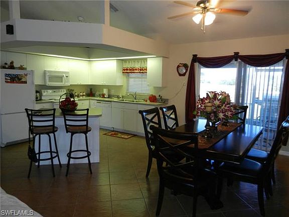 3rd image of 2106 NE 23rd Pl