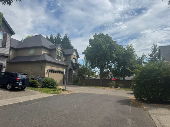 15796 NW Telshire Ln, Beaverton, OR 97006