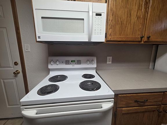 4th image of 1607 W Center St