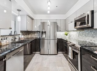 10248 Appalachian Cir APT B7, Oakton, VA 22124