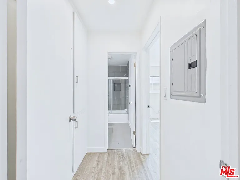 11825 National Blvd #4 — Photo 9