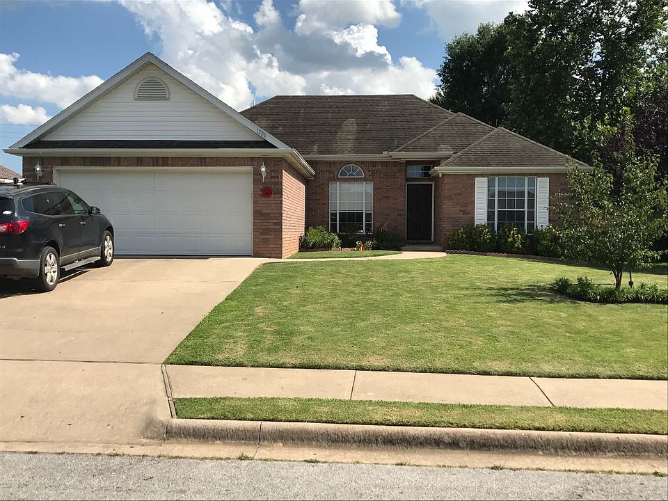 1st image of 1204 E Kara Ln