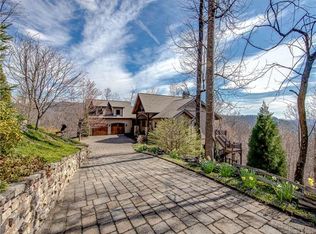 604 Eagle Ridge Rd, Zirconia, NC 28790