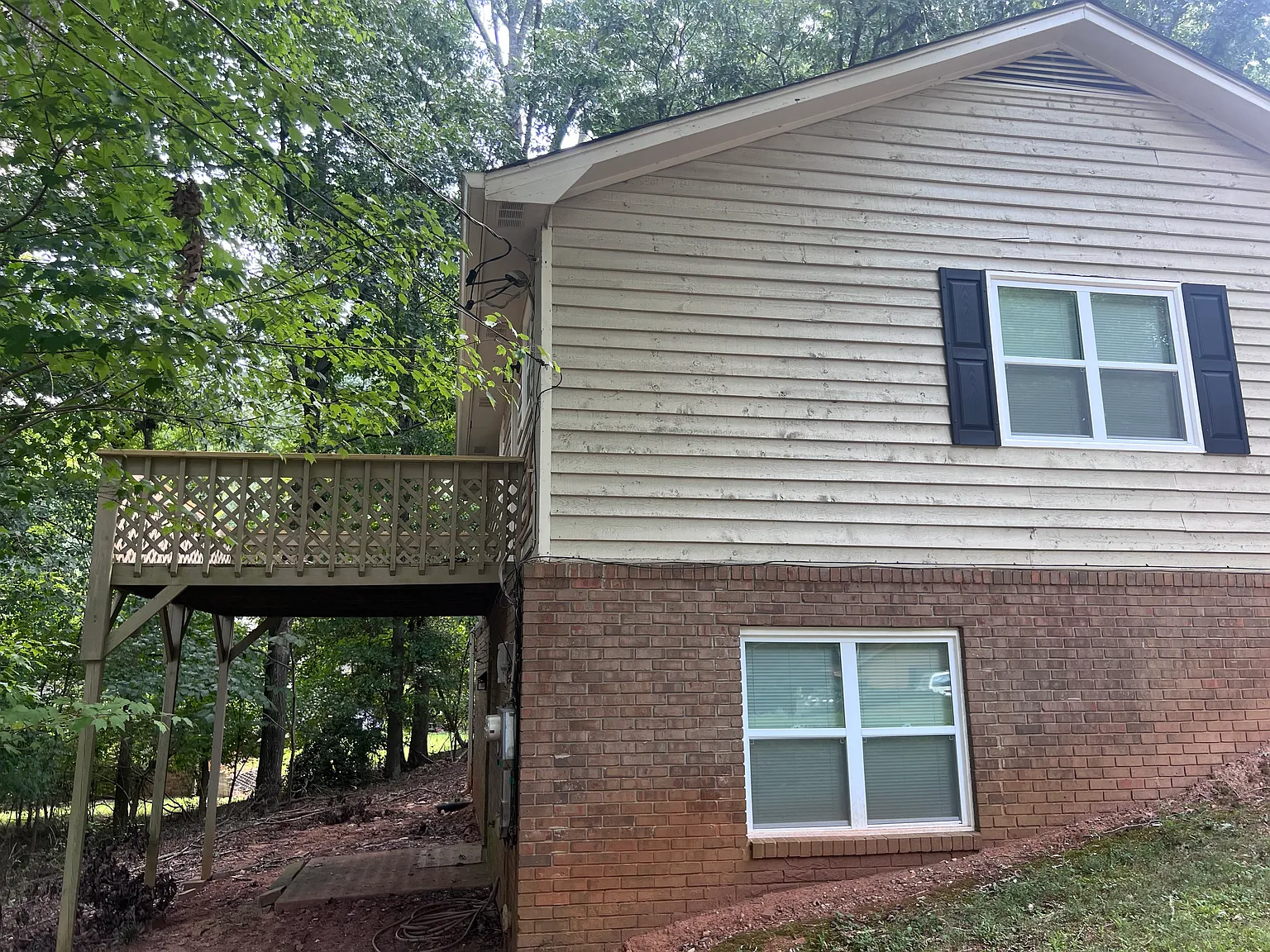3 bed, 1500 sqft, $1,500 — Photo 2