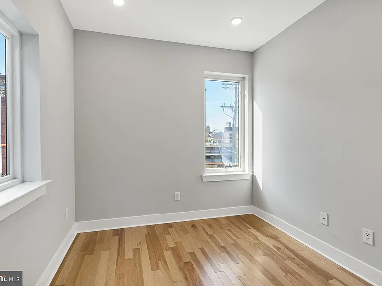2007 E Susquehanna Ave #3 — Photo 18