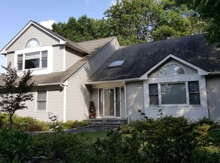 76 Deer Run, Wading River, NY 11792