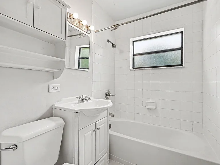 3960 Barcelona St — Photo 12