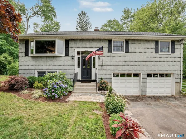 7 Wheeler Drive, Danbury, CT 06811