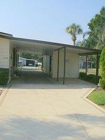 2nd image of 1520 Lake Dr