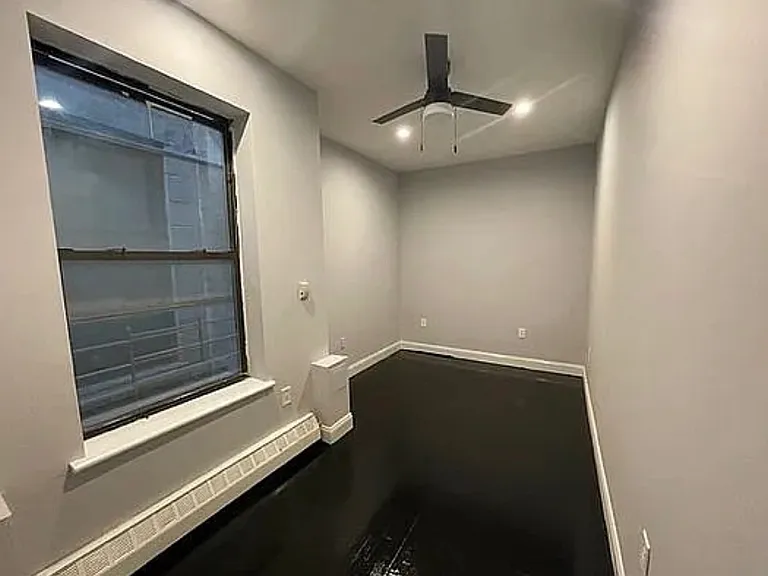 950 Bergen St #10A — Photo 4