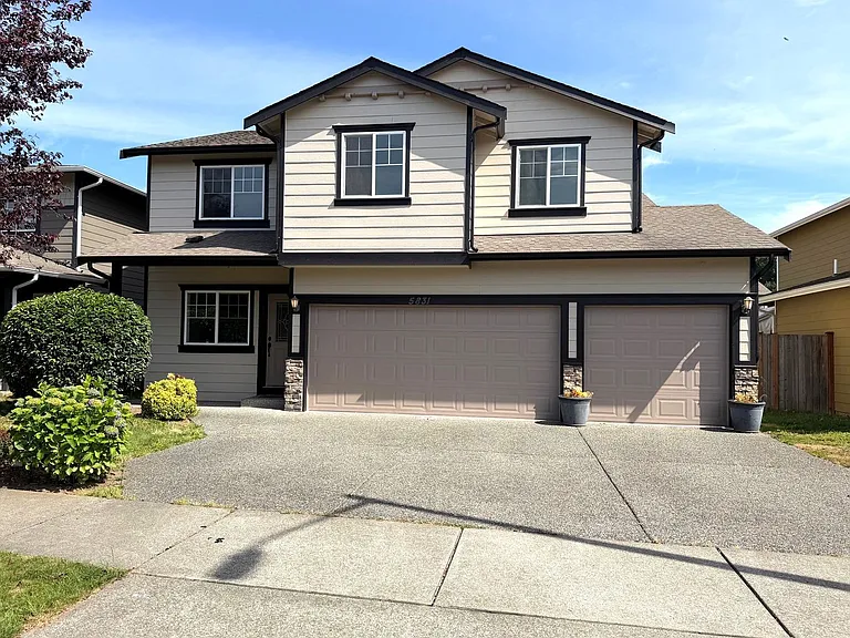 5831 122nd Pl NE — Photo 1