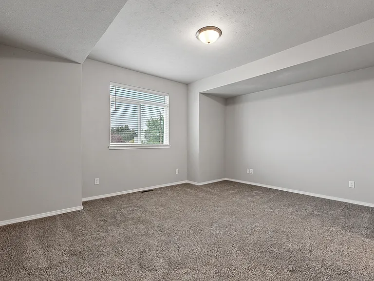 14723 E 30th Ave — Photo 12