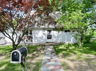 1794 Van Cortlandt Ter, Teaneck, NJ 07666