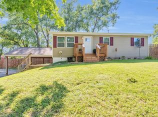 867 Starlight Dr, Saint Charles, MO
