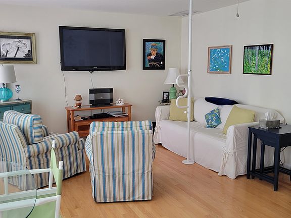 4th image of 4114 Central Ave Unit 302