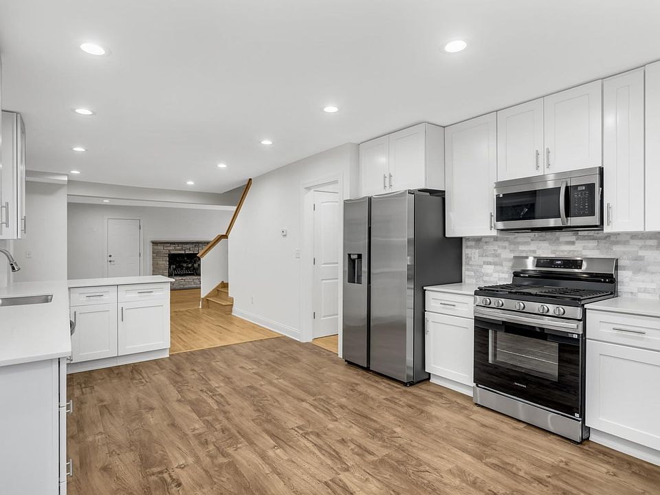1st image of 1077 Century Ave S