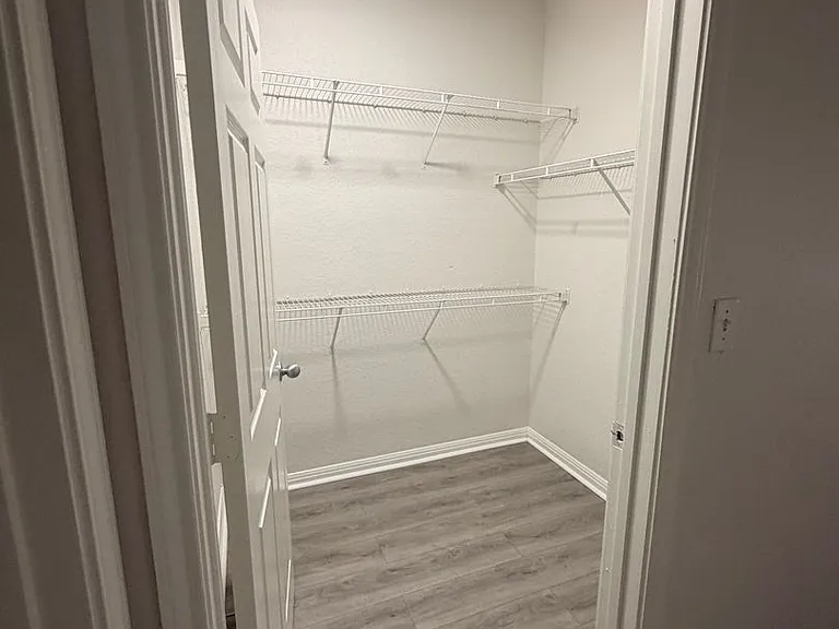 911 N Orange Ave #304 — Photo 12