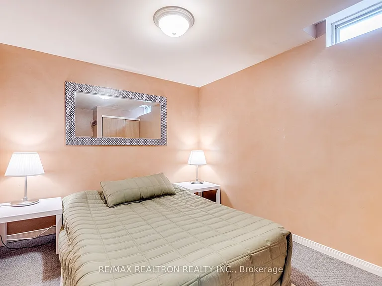 122 Rutledge Ave — Photo 6