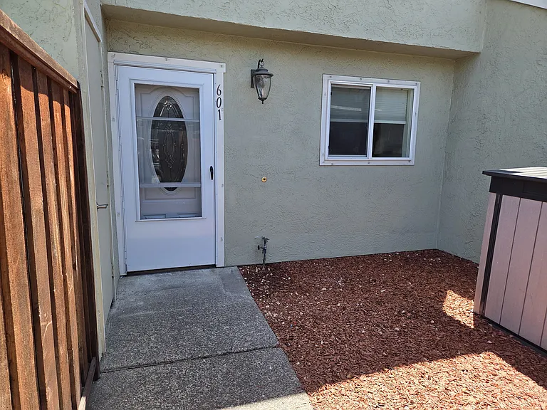 601 Racquet Club Cir — Photo 4