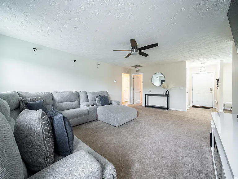 5788 Sandy View Dr — Photo 13