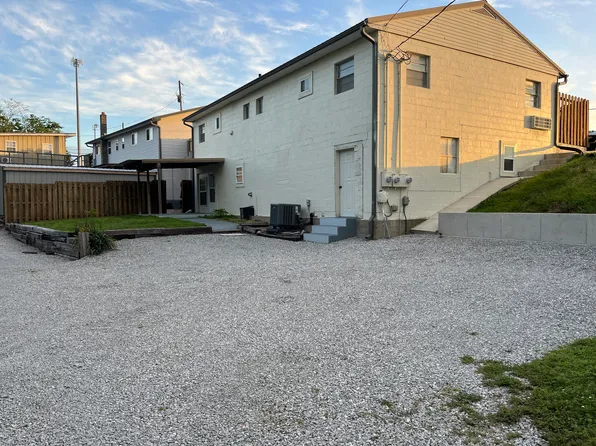 31633 Cardinal Ln, Warsaw, MO 65355