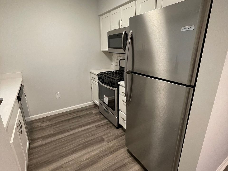 1st image of 240 Spencer Ave APT 4