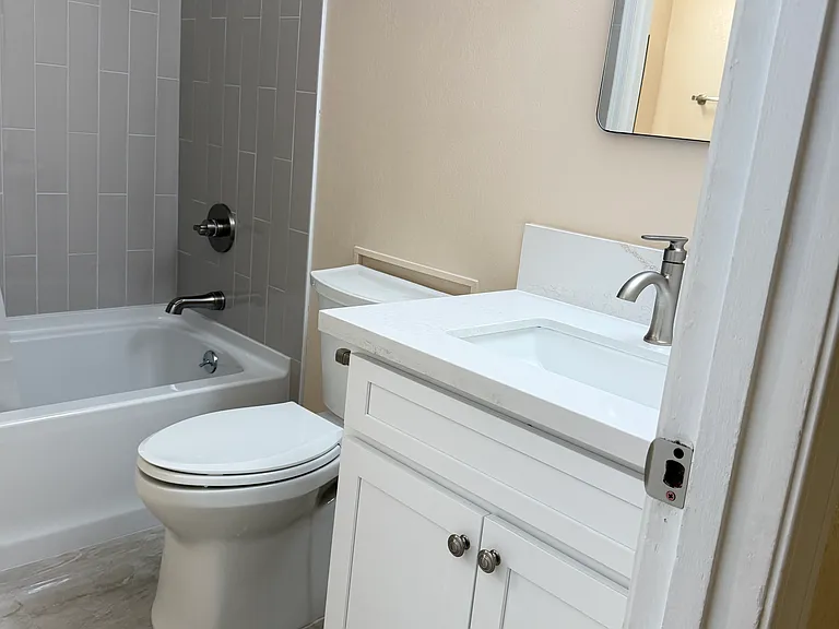 1390 W Galveston St #3 — Photo 5