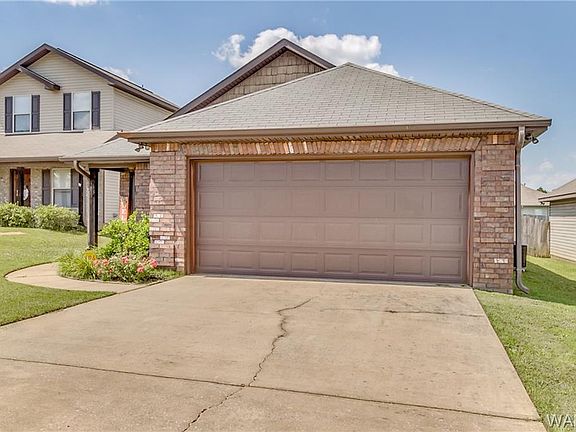 3rd image of 182 Wexford Way