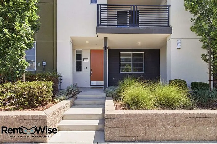 29384 Hub Ln — Photo 3