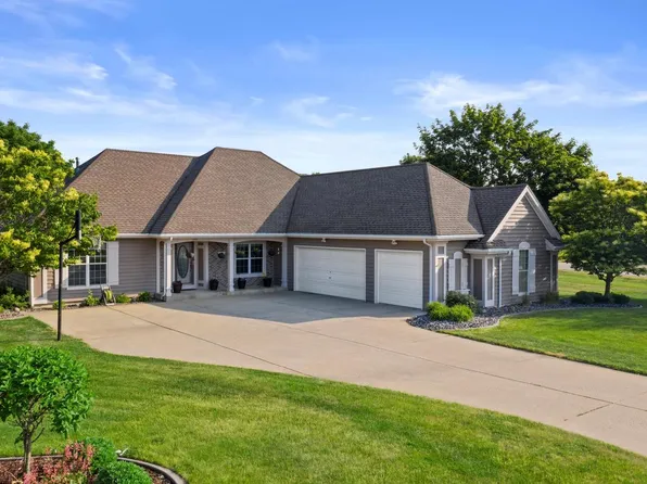 28510 Williams COURT, Waterford, WI 53185
