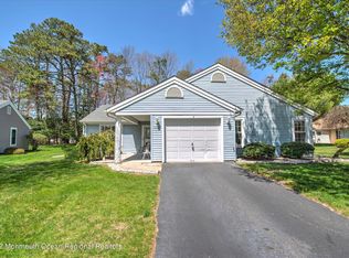 4 Portsmouth Dr, Forked River, NJ