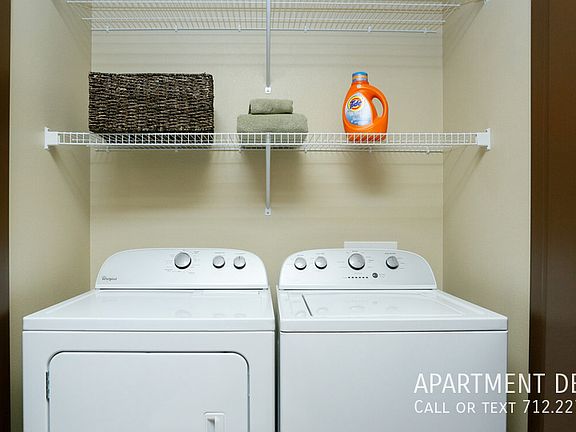 2nd image of 3212 Revere St #3565