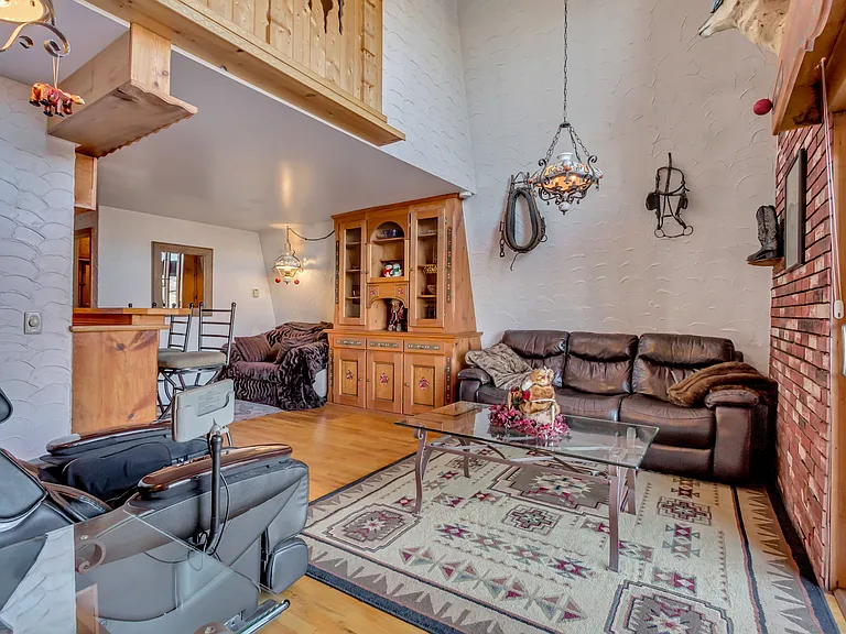 2607 N Viking Dr — Photo 25