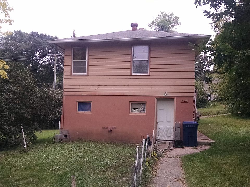 2nd image of 642 W Cavour Ave
