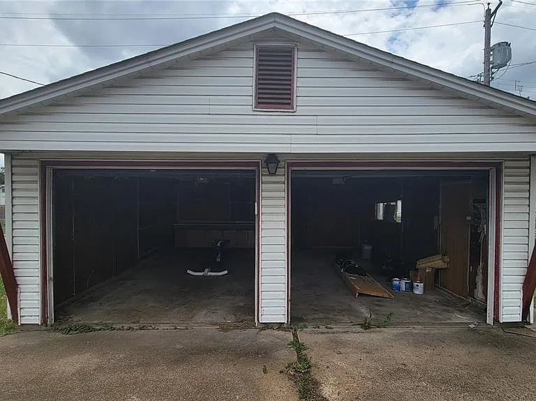 6320 Arthur Ave — Photo 12