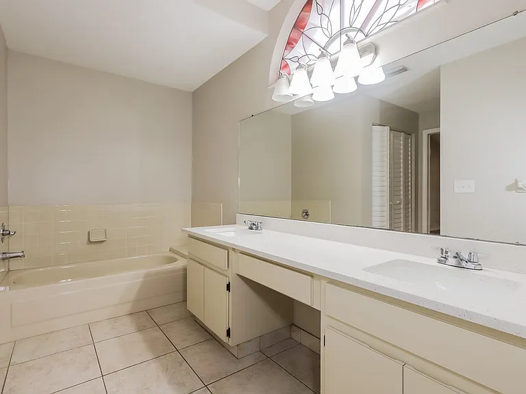 2612 Brianholly Dr — Photo 10